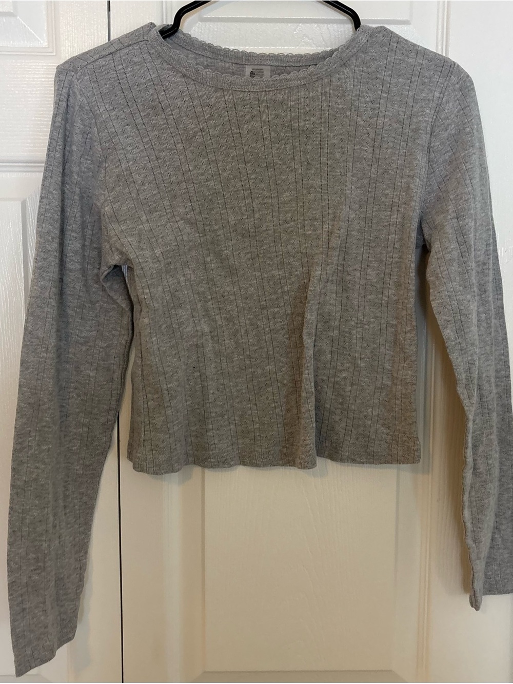 Gray Ribbed Long Sleeve Crop Top